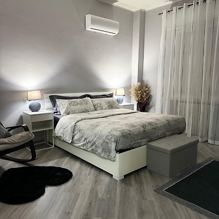 شقة Trento House Zona Stazione Centro Storico بارما المظهر الخارجي الصورة