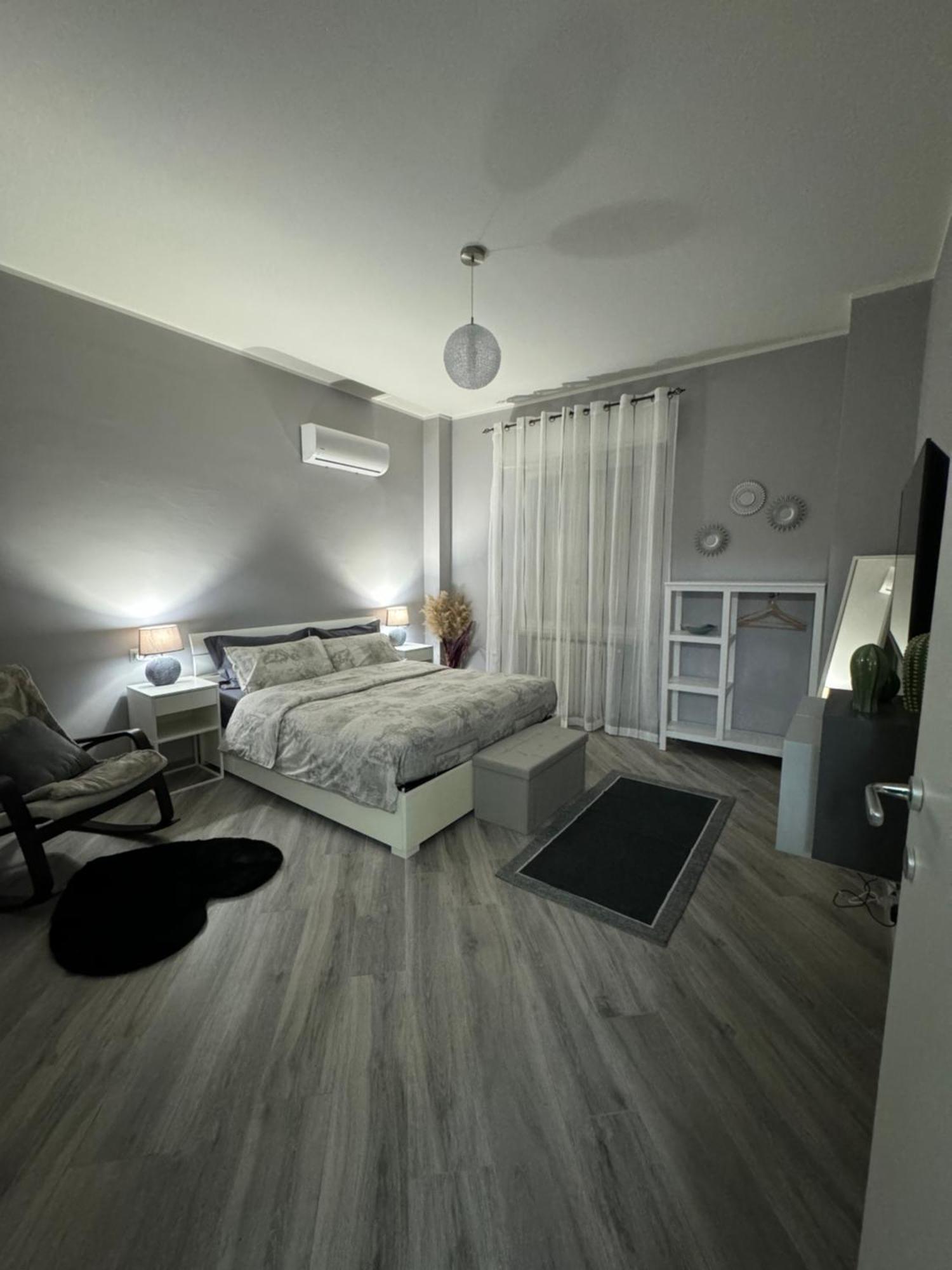 شقة Trento House Zona Stazione Centro Storico بارما المظهر الخارجي الصورة